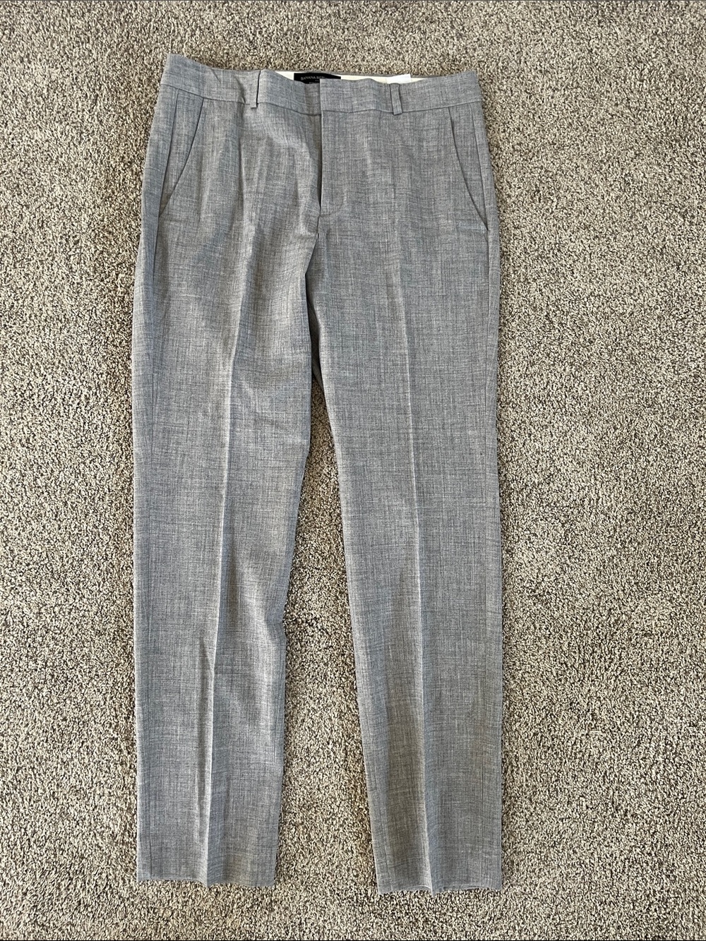 Banana Republic Light Gray Women’s Dress Pants - Classic Tailored Style